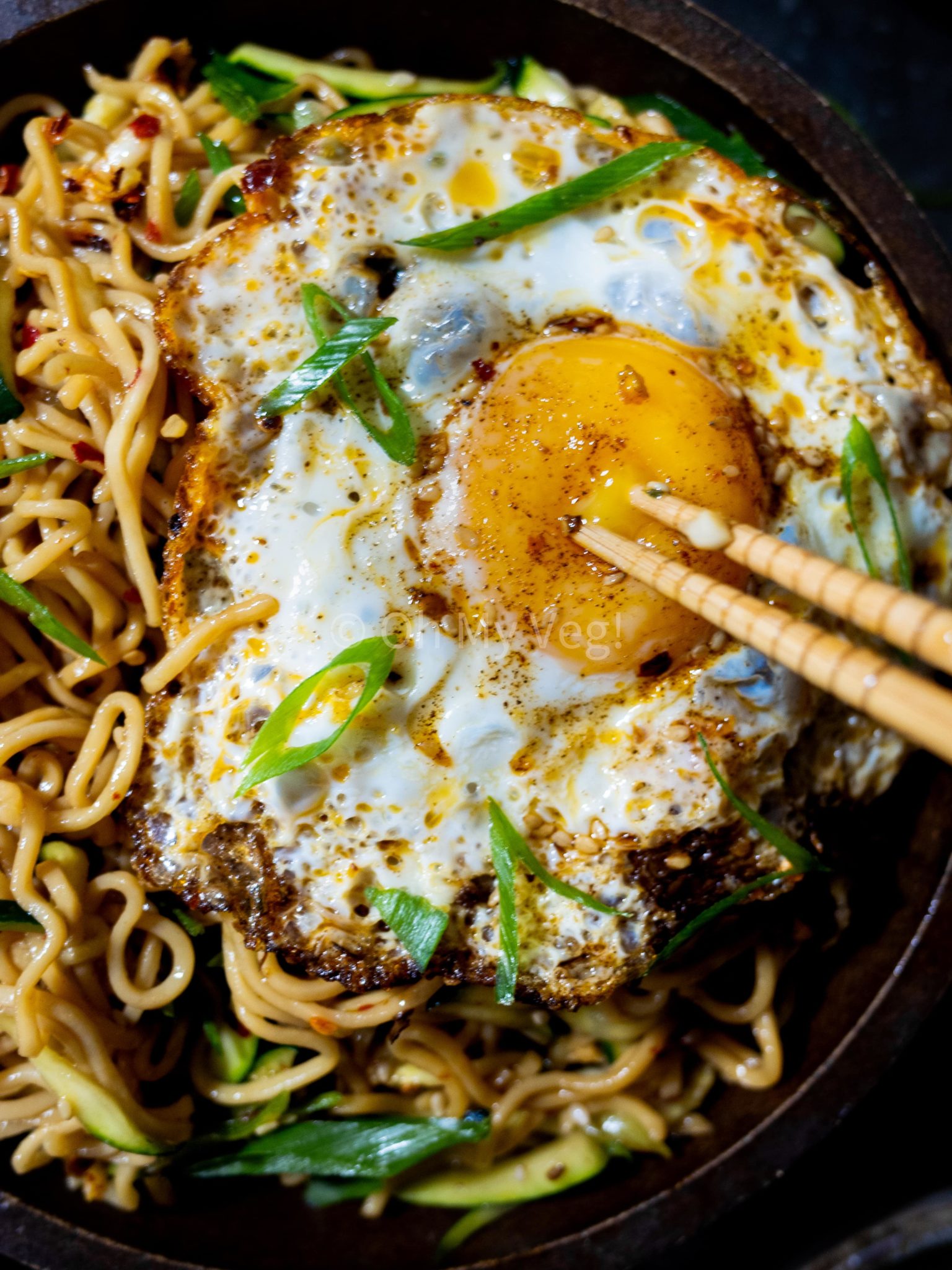 Garlic Chilli Oil And Zucchini Instant Ramen Noodles