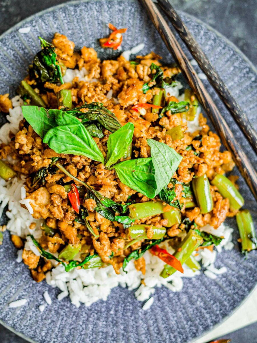 Vegan pad krapow with rice.