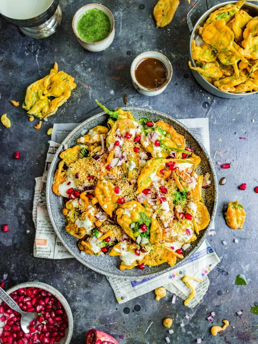 Palak patta chaat on a black background.